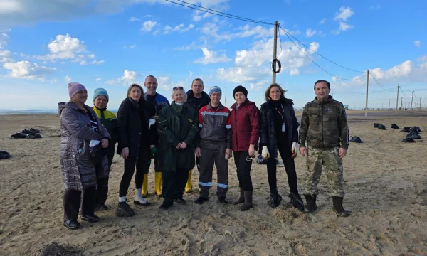 Ликвидация последствий ЧС на Черном море членами профсоюза санатория &laquo;Аквамарин&raquo;