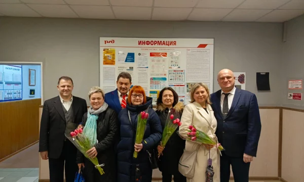 8 марта в эксплуатационном локомотивном депо Туапсе.