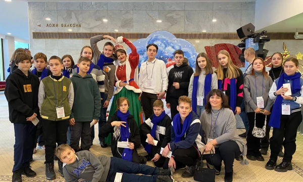Новогодние каникулы, елка 2024.