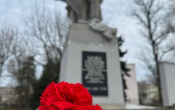 Никто не забыт, ничто не забыто Никто не забыт, ничто не забыто