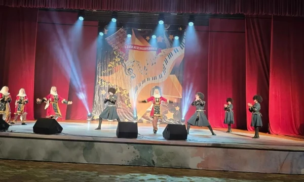 С Днём железнодорожника!