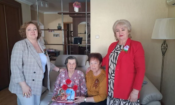 Поздравление ветеранов с 80-и летием Победы